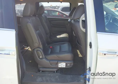 2015 Honda Odyssey Touring/Touring Elite z USA, uszkodzony, nr VIN 5FNRL5H98FB067700